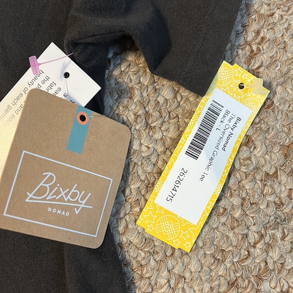 NWT kids size Large (12/14) Bixby Nomad graphic tee - Picture 3 of 4